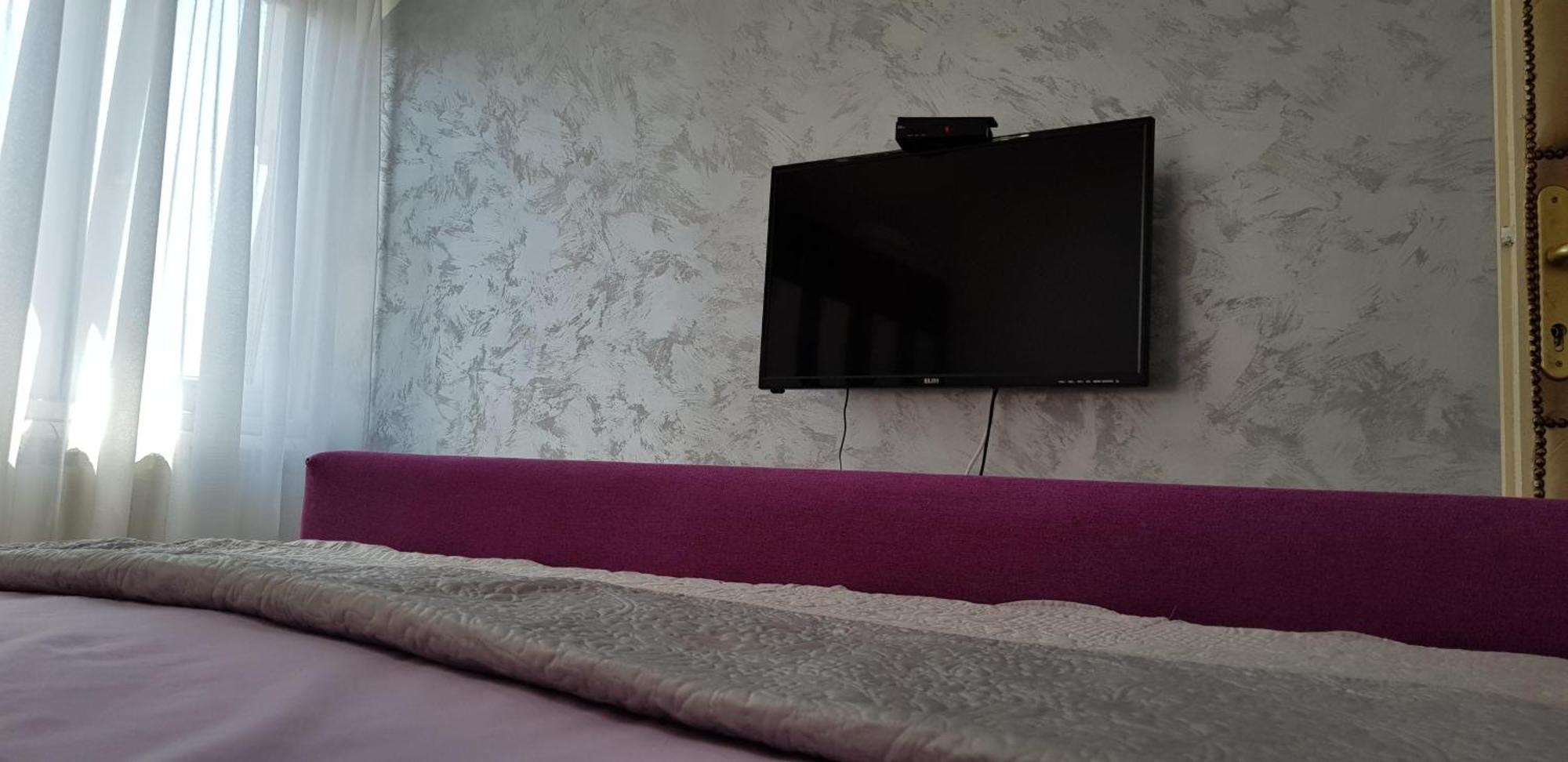Lux Apartments With Pool Dex Zemun Polje Quarto foto